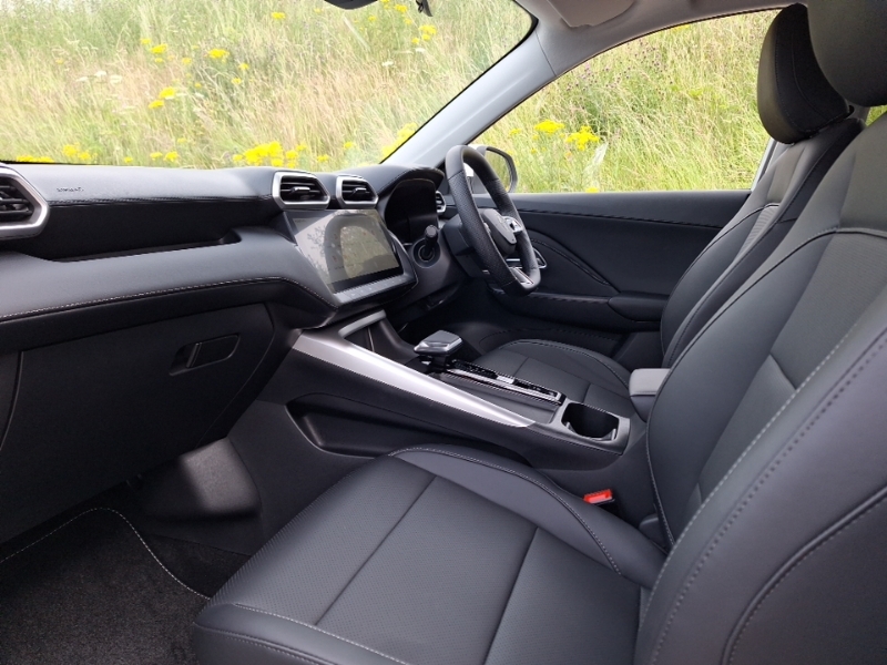 MG ZS 1.5 Hybrid Trophy White #5