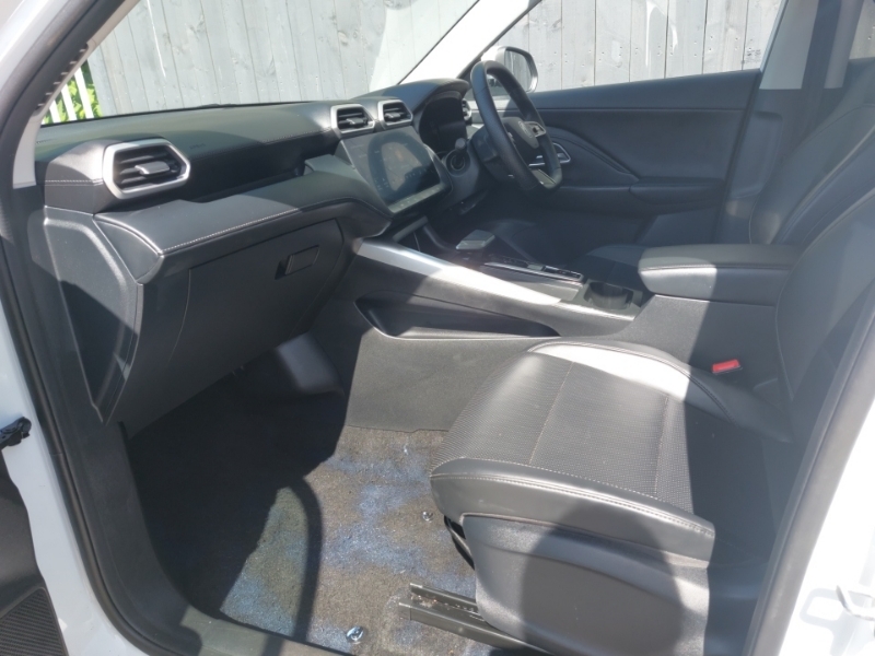 MG ZS 1.5 Hybrid Trophy White #5