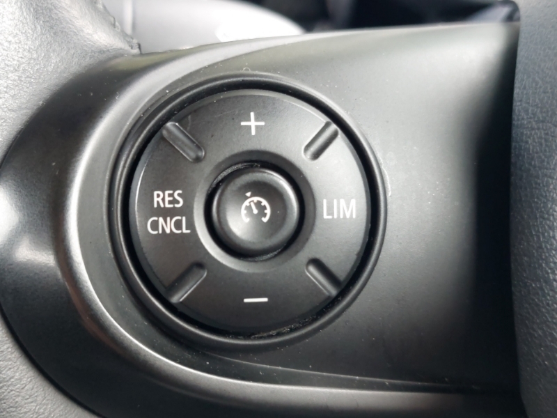 Mini Clubman 1.5 Cooper Classic 134 Bhp Red #12