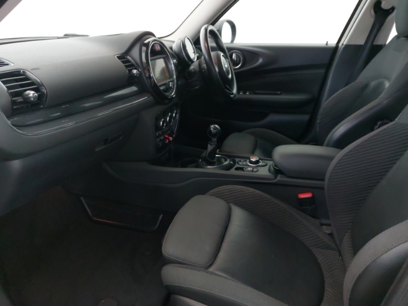 Mini Clubman 1.5 Cooper 6Dr Red #5