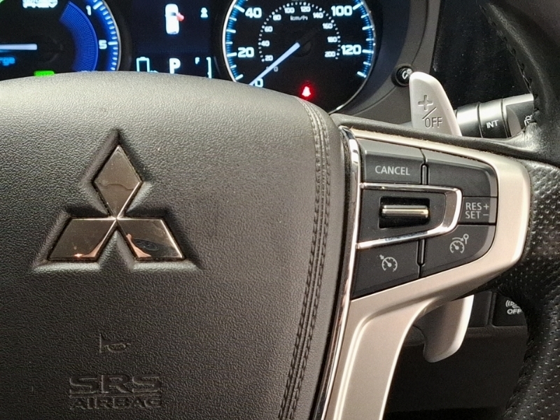 Mitsubishi Outlander 2.0 Mivec 4 Cvt 4Wd Euro 6 Ss  #13