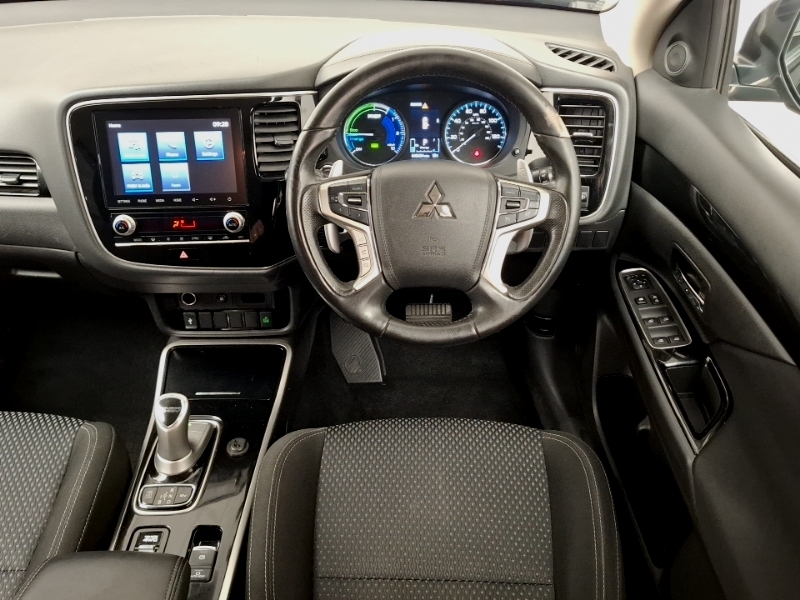 Mitsubishi Outlander 2.0 Mivec 4 Cvt 4Wd Euro 6 Ss  #8