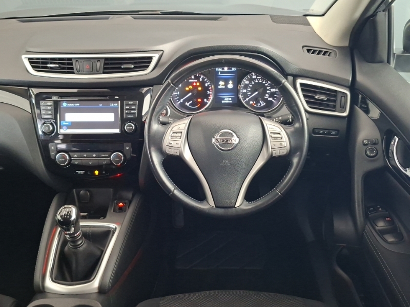 Nissan Qashqai Tekna Plus Dig-t Red #8