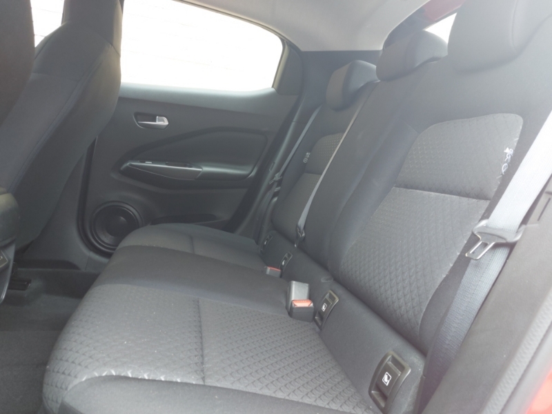 Nissan Juke 1.0 Dig-t Acenta Premium Red #6