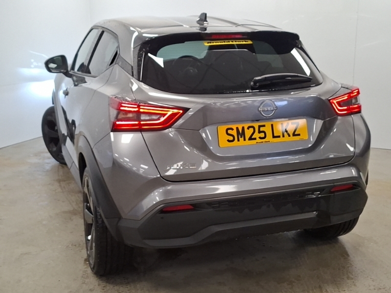 Nissan Juke 1.0 Dig-t Tekna Grey #2