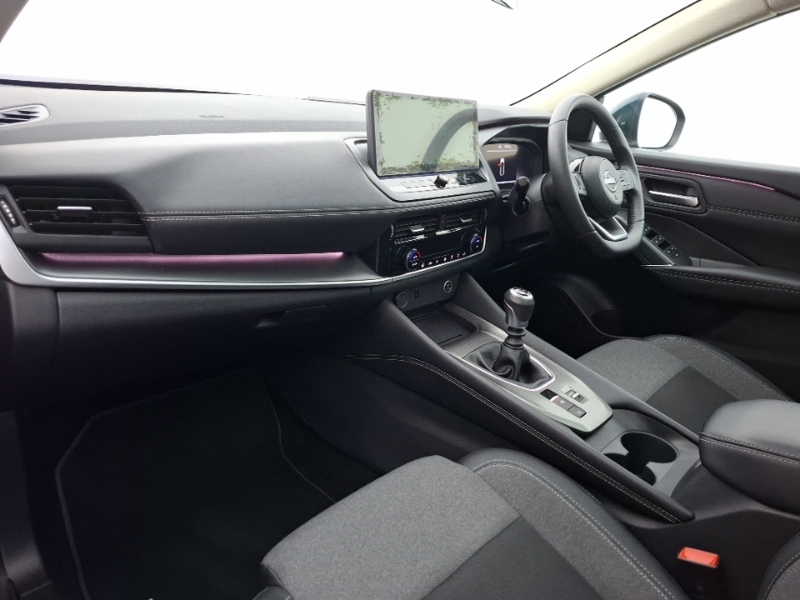 Nissan Qashqai 1.3 Dig-t Mh N-connecta Glass Roof SO25BKG Green #5