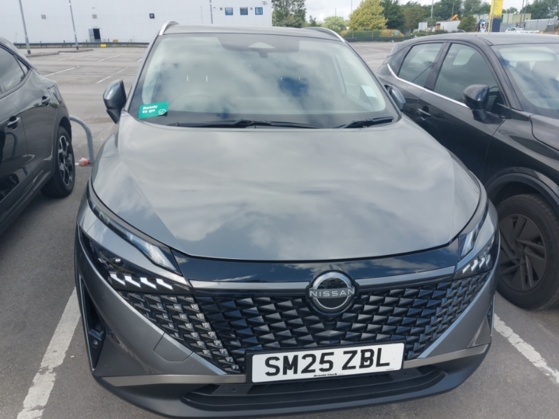 Nissan Qashqai 1.3 Dig-t Mh N-connecta Glass Roof Grey