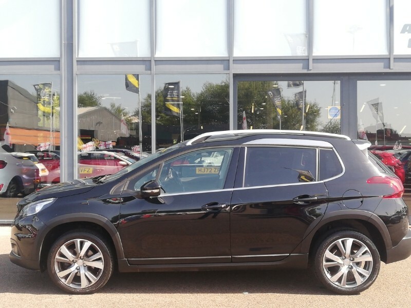 Peugeot 2008 1.2 Puretech 130 Allure Black #4