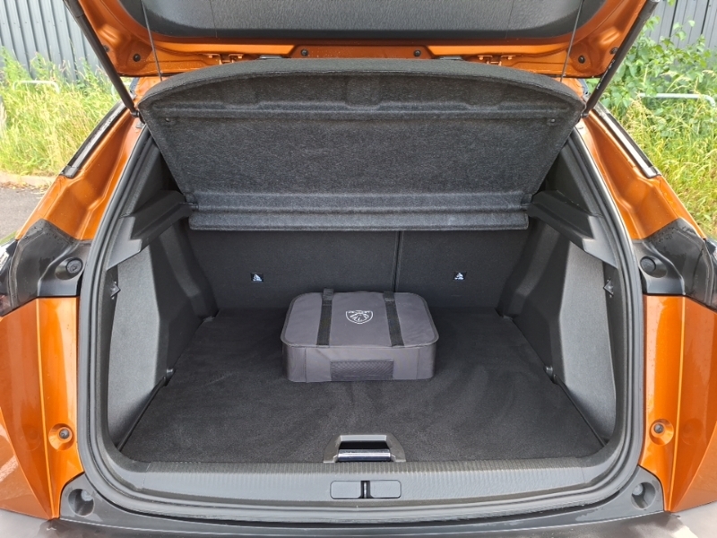 Peugeot e-2008 100Kw Allure Premium 50Kwh White #18
