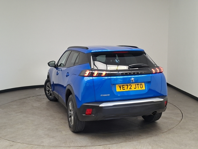 Peugeot 2008 1.2 Puretech Active Premium Blue #2