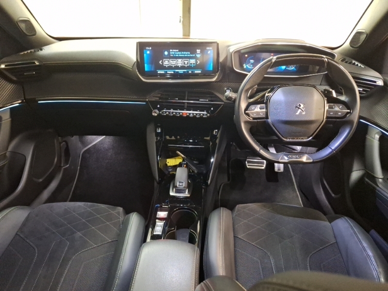 Peugeot 2008 1.2 Puretech 130 Gt Premium Eat8 Orange #3