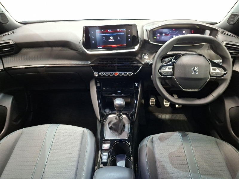 Peugeot 2008 1.2 Puretech Allure Premium White #3
