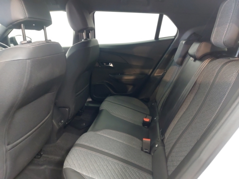 Peugeot 2008 1.2 Hybrid 136 Allure E-dsc6 White #6