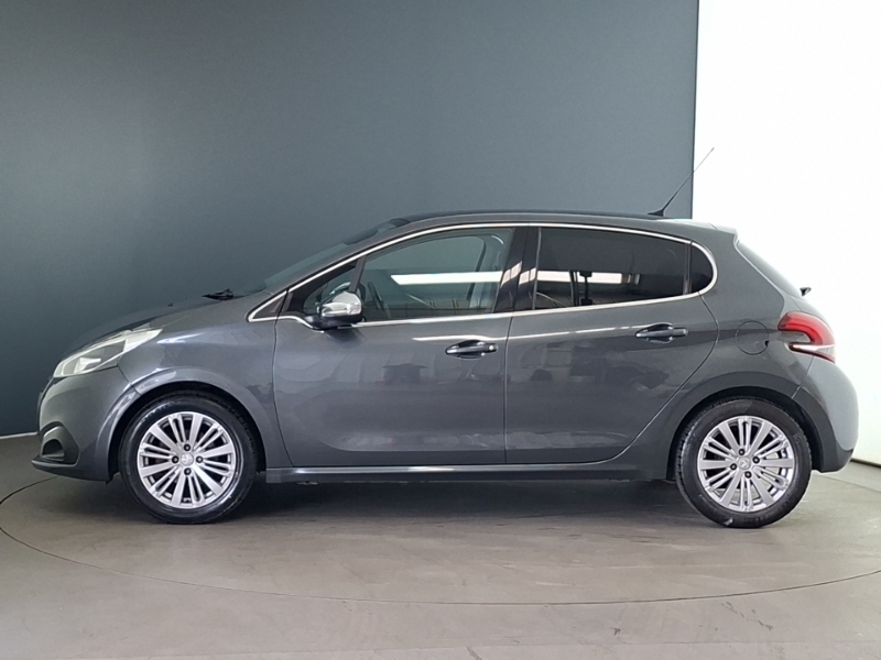 Peugeot 208 1.2 Puretech 110 Gt Line Blue #4