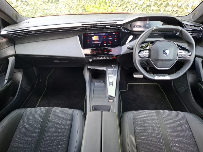 Peugeot 408 1.2 Hybrid 136 Gt E-dsc6 Red #3