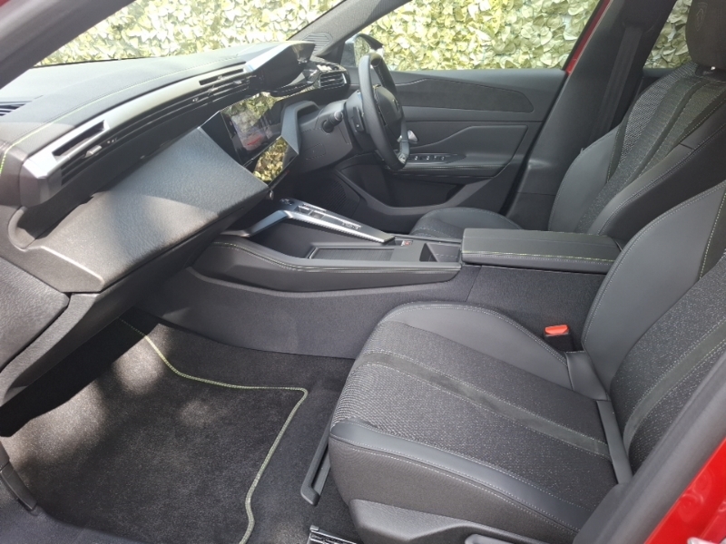 Peugeot 408 1.2 Hybrid 136 Gt E-dsc6 Red #5