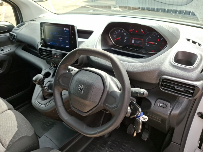 Peugeot Partner 1000 1.5 Bluehdi 100 Professional Premium Van White #3