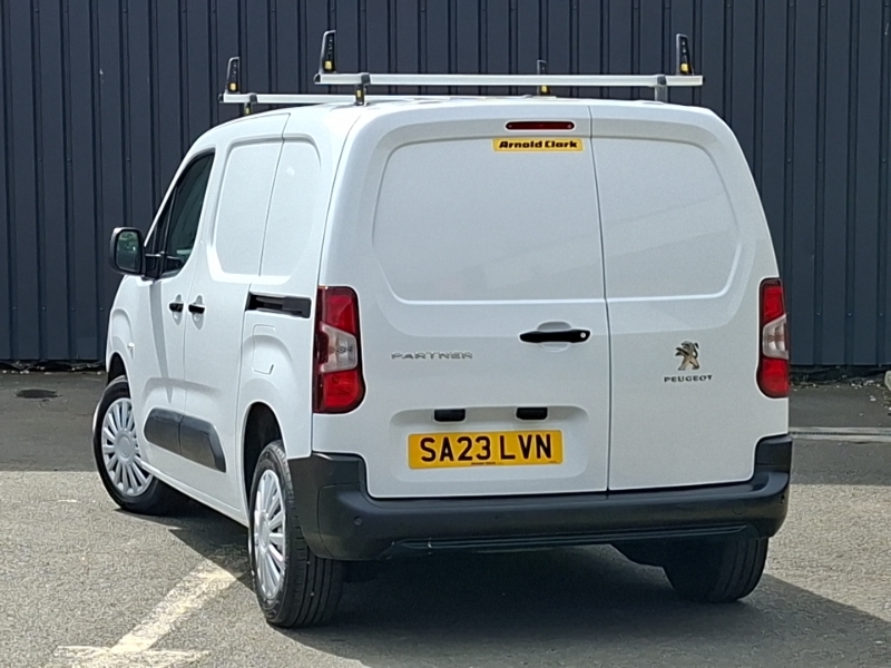 Peugeot Partner 1000 1.5 Bluehdi 100 Professional Premium Van White #2