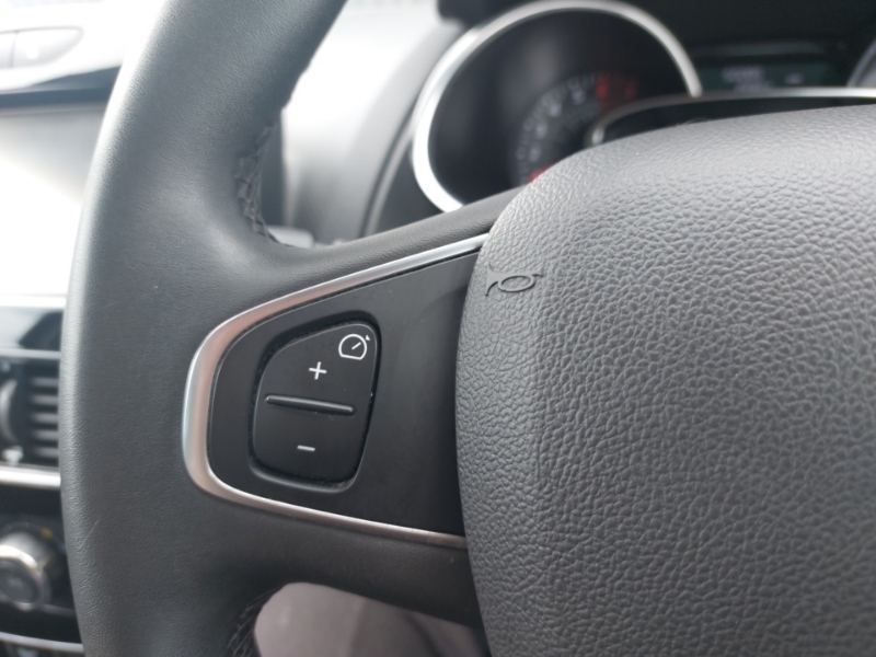 Renault Clio Renault Clio 0.9 Clio Signature Nav Tce Grey #13