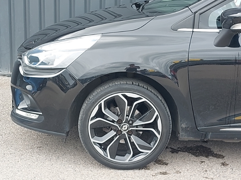 Renault Clio Renault Clio 0.9 Clio Signature Nav Tce Grey #19