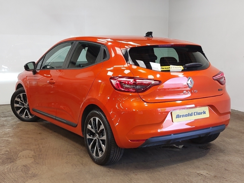 Renault Clio 1.6 E-tech Full Hybrid 145 Evolution Orange #2