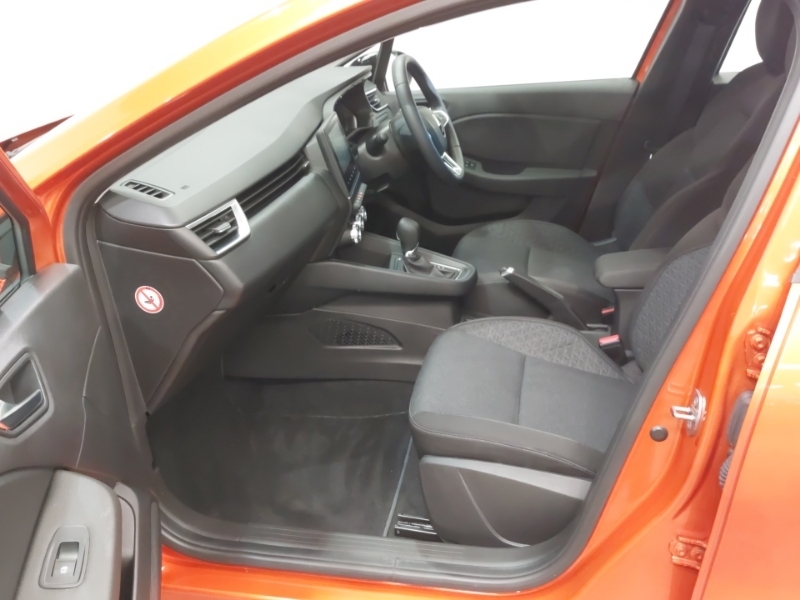 Renault Clio 1.6 E-tech Full Hybrid 145 Evolution Orange #5
