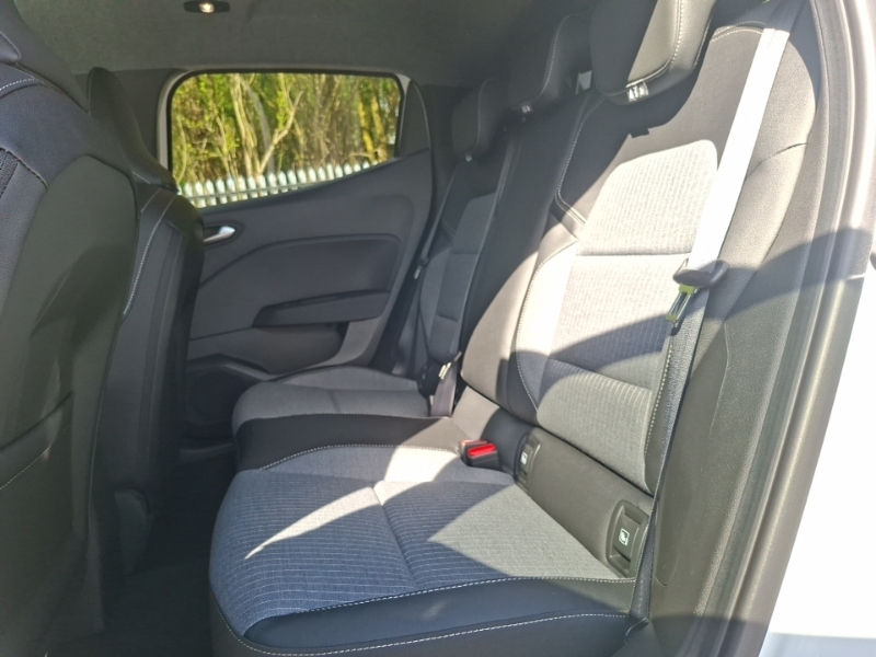 Renault Clio 1.0 Tce 90 Techno White #6
