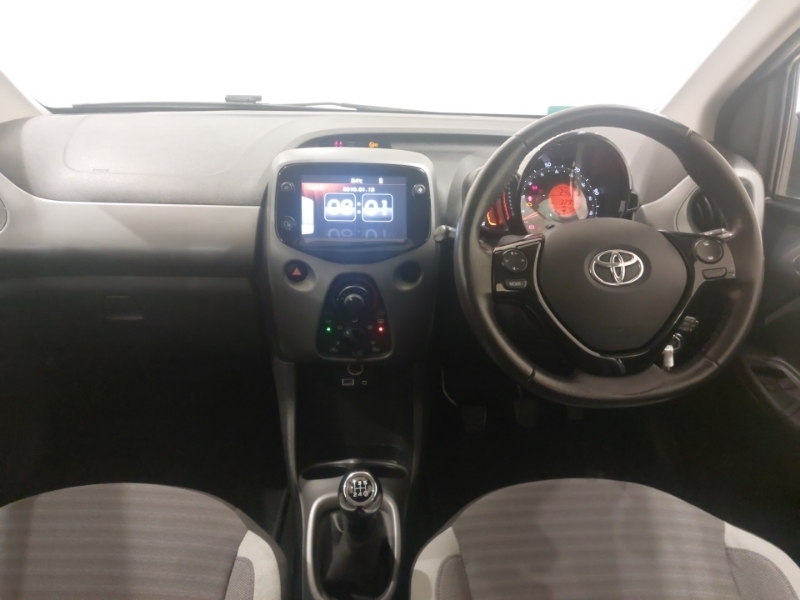 Toyota Aygo 1.0 Vvt-i X-play BG69KFD Grey #3