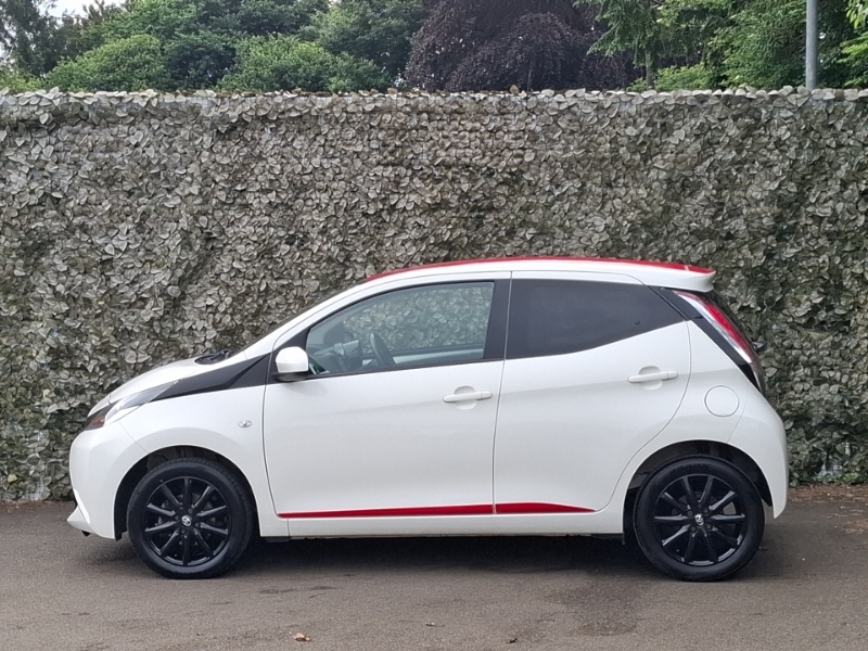 Toyota Aygo 1.0 Vvt-i X-press White #4