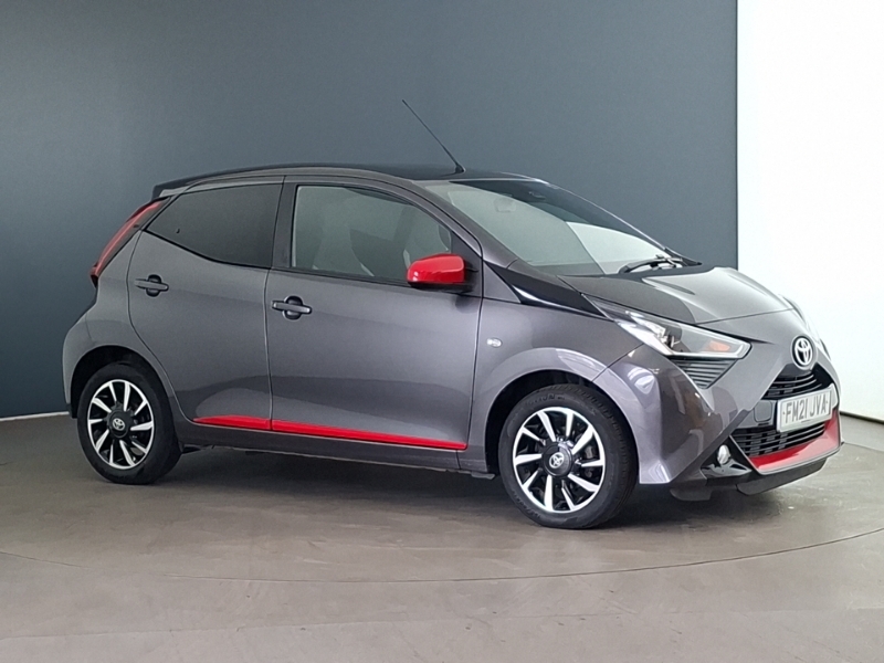 Toyota Aygo 1L X-play Black #7