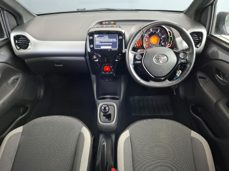 Toyota Aygo 1L X-play Black #3