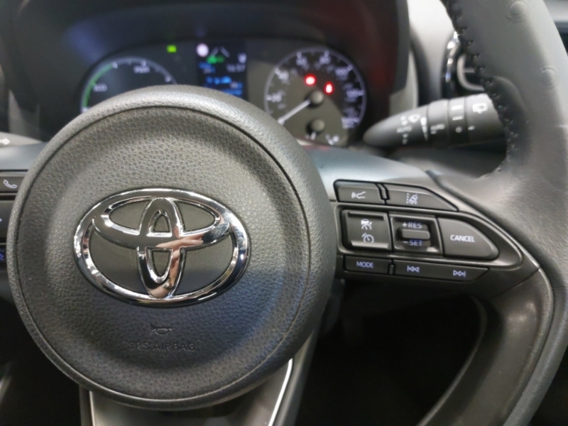 Toyota Yaris 1.5 Hybrid Excel  #13
