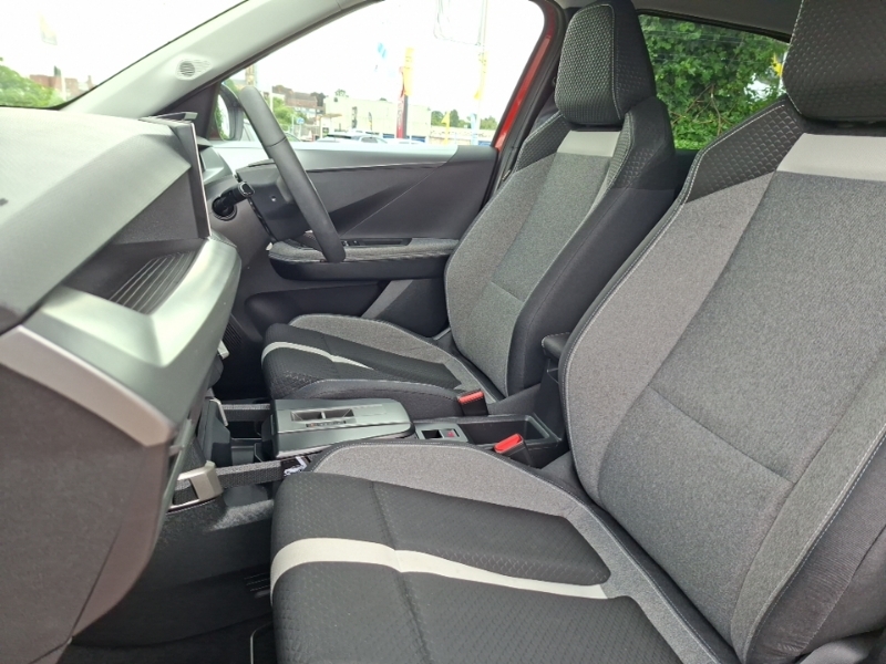 Vauxhall Frontera 83Kw Design 44Kwh Orange #5