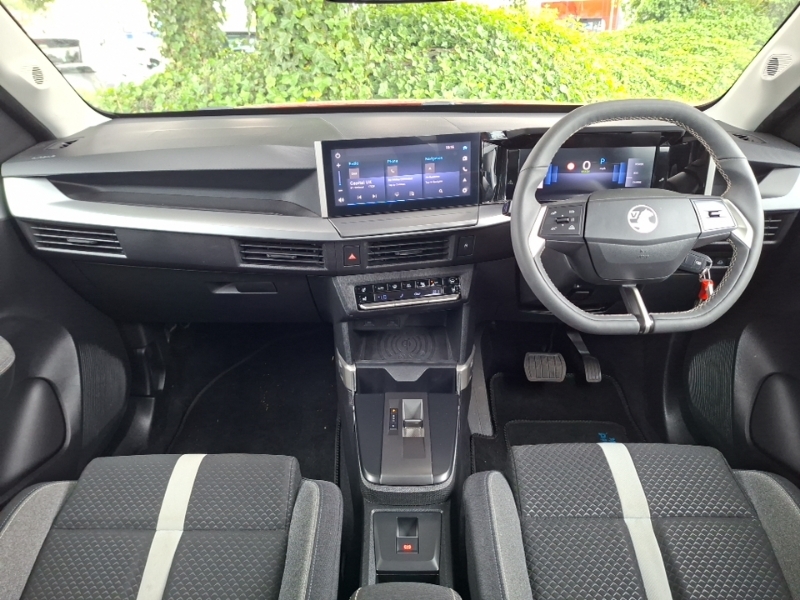 Vauxhall Frontera 83Kw Design 44Kwh Orange #3