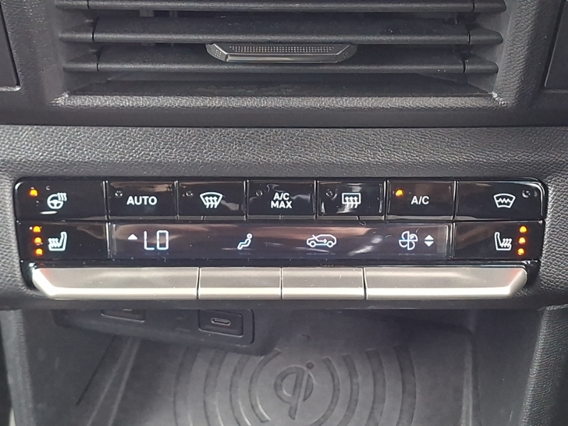 Vauxhall Frontera 83Kw Design 44Kwh Orange #17