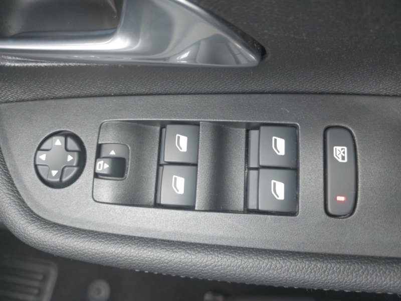 Vauxhall Mokka-e 50Kwh Elite Premium Suv 136 Ps  #14