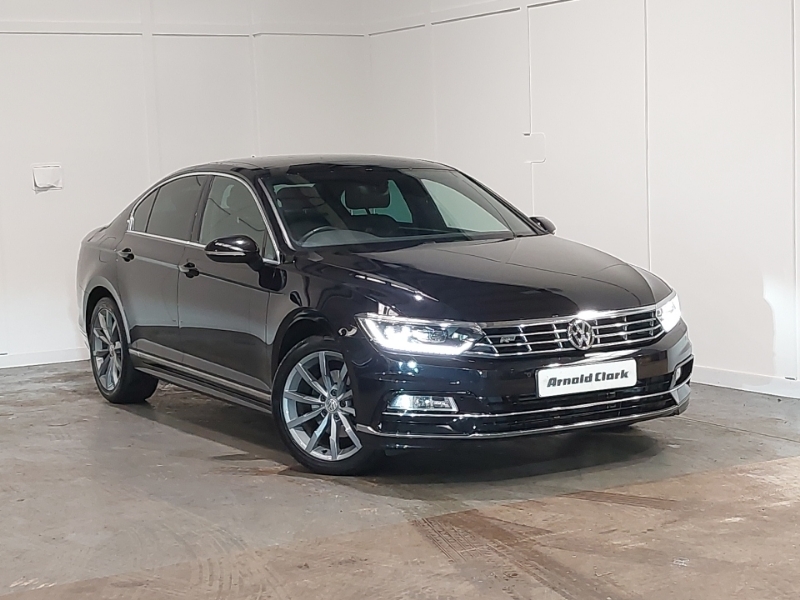 Volkswagen Passat 1.5 Tsi Evo 150 R-line Dsg Panoramic Roof Black