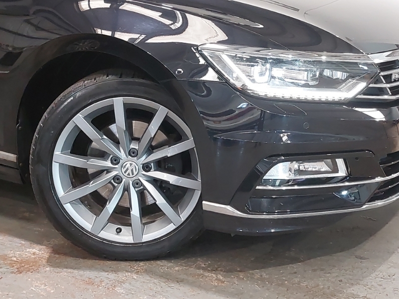 Volkswagen Passat 2.0 Tdi Se Business 148 Bhp Grey #20
