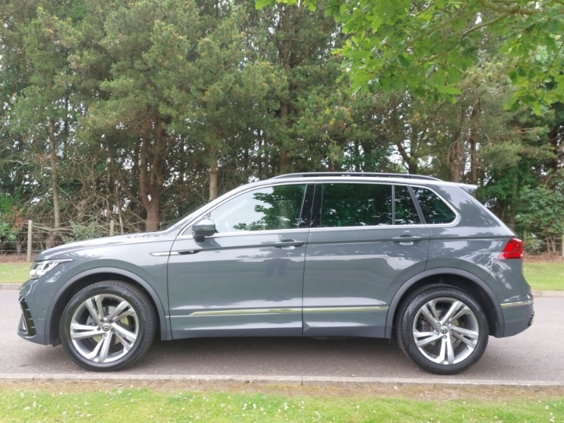 Volkswagen Tiguan 2.0 Tdi R-line Edition Dsg Grey #4