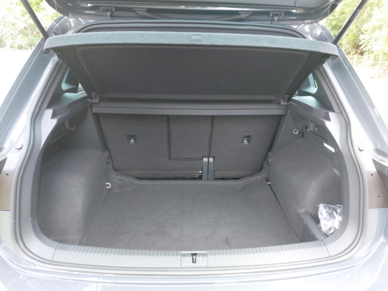 Volkswagen Tiguan R-line Grey #18