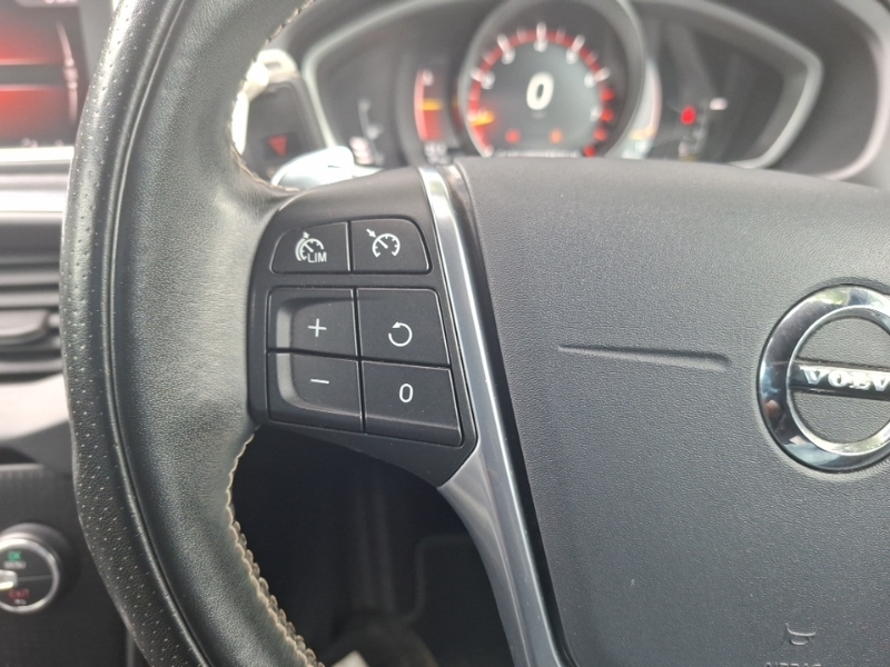 Volvo V40 D3 4 Cyl 152 Inscription Edition Geartronic  #12