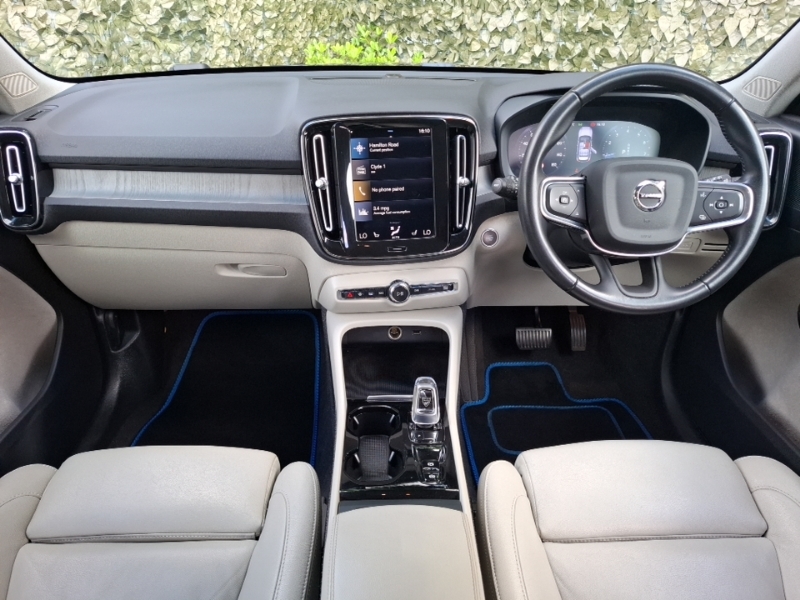Volvo XC40 1.5 T3 163 Inscription Pro Geartronic Black #3