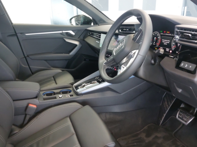 Audi A3 35 Tfsi Black Edition S Tronic Blue #6