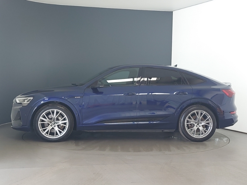 Audi E-tron 300Kw 55 Quattro 95Kwh Launch Edition Blue #4