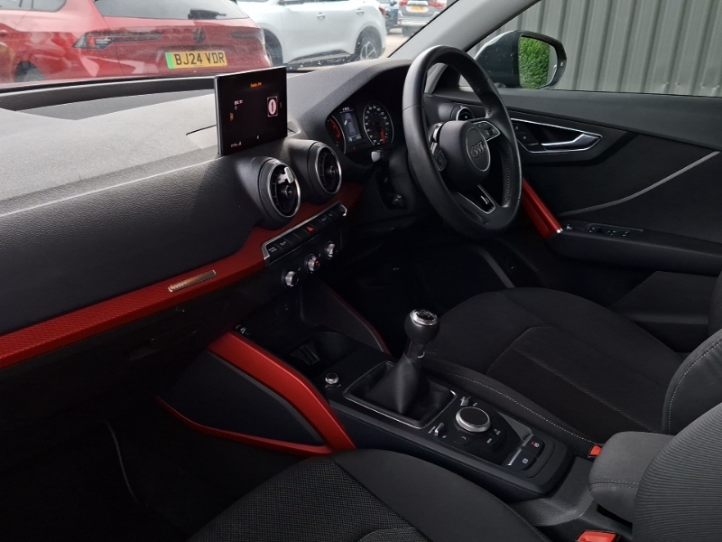 Audi Q2 30 Tfsi Sport Grey #5