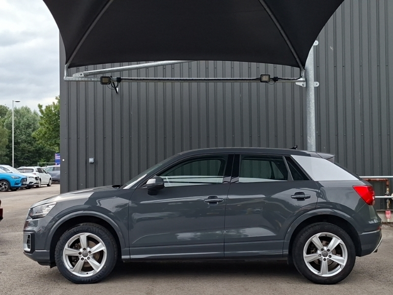 Audi Q2 30 Tfsi Sport Grey #4