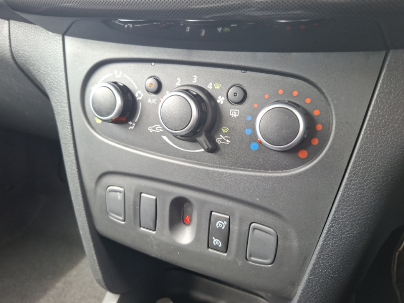 Dacia Sandero Stepway 0.9 Tce Comfort Hatchback Euro 6 #15