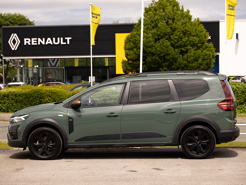 Dacia Jogger 1.6 Hev Extreme Green #4