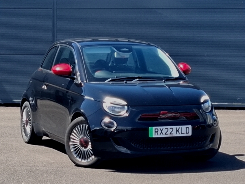 Fiat 500 70Kw Red 24Kwh Black