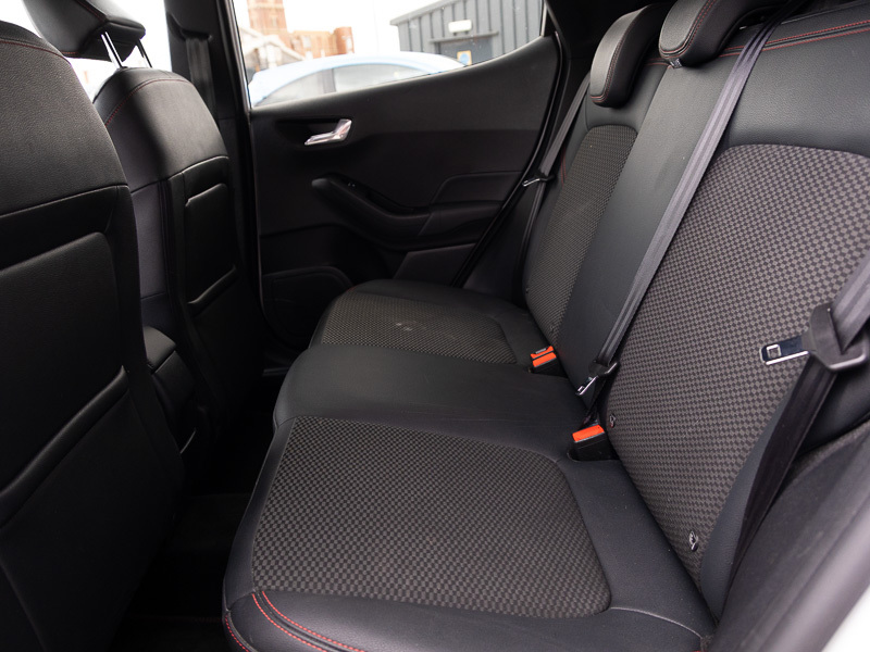 Ford Fiesta 1.0 Ecoboost Hybrid Mhev 125 St-line X Edition MF71ZVZ White #6